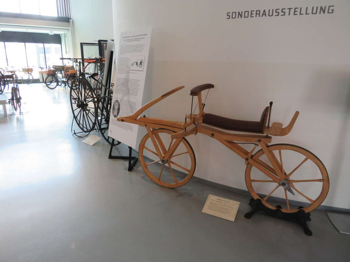 Nachbau-Laufmaschine nach Karl Drais